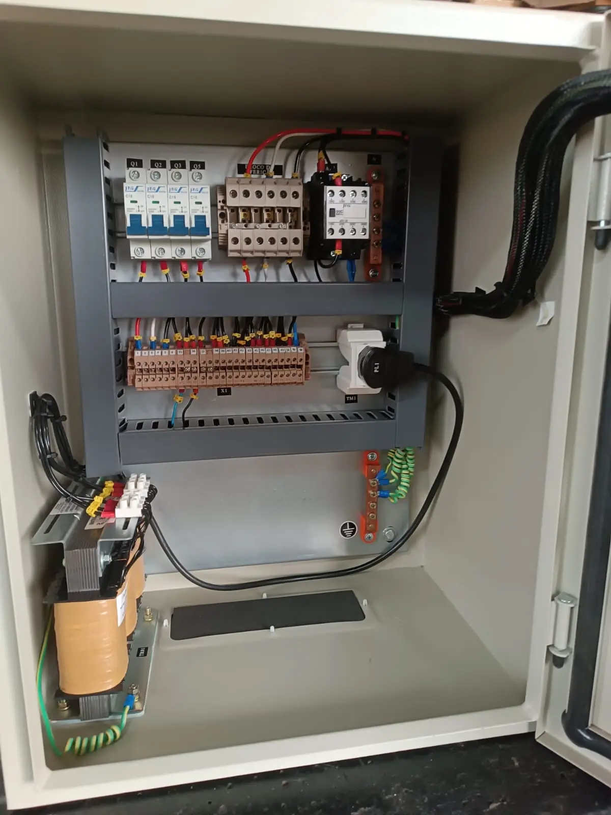 retrofit-de-paineis-eletricos